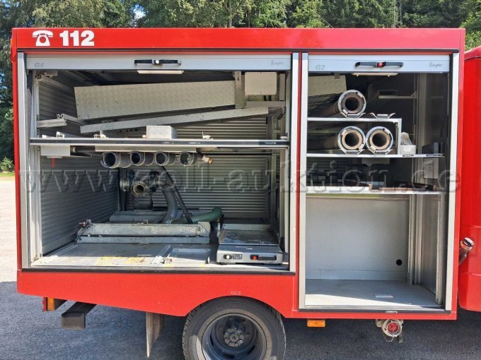 1 speciaal motorvoertuig: brandweerwagen TSF-W (voertuig met draagbare hogedrukpomp en water) – foto 11 – kavel bij Zoll-Auktion, Balve