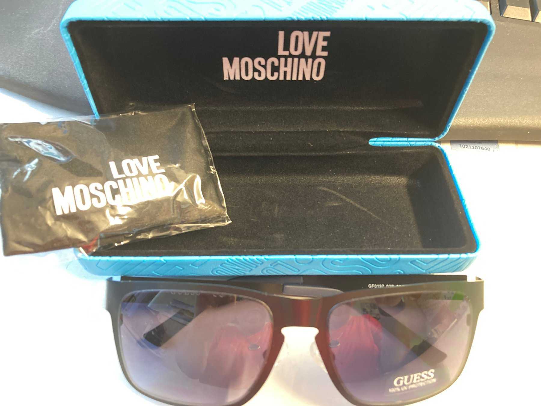 Übersicht (Brille, Etiu und Tuch)