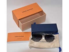 1 Sonnenbrille „Louis Vuitton“ Monogram The Party Avator mit Staubbeutel, Brillenetui, Booklet und Karton