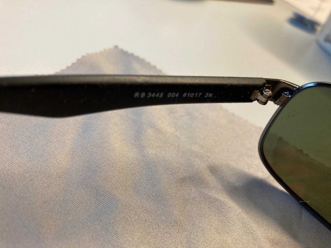 Beschriftung innen (Typbezeichnung und Größe)