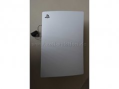 PS5 Draufsicht mit Logo mit zusätzlichen USB-Anschluss