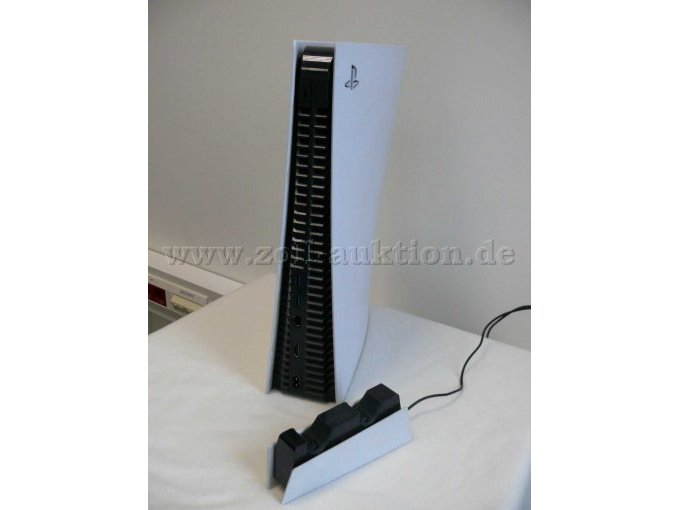 Vorderseite mit Ladestation