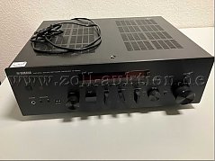 Receiver Frontansicht schräg mit Kabel