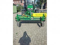 Frontansicht

Der Traktor gehört nicht mit zur Auktion.