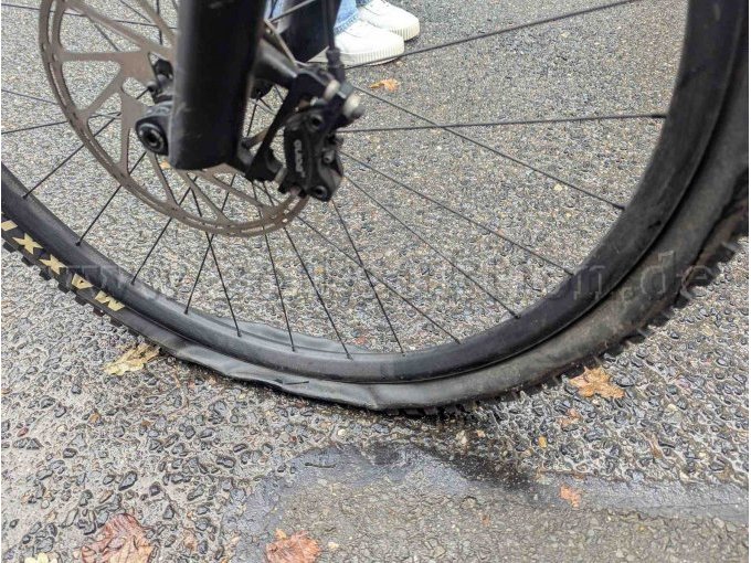 1 Specialized Turbo Levo SL Comp Carbon 29 E-Bike Mountainbike – foto 10 – kavel bij Zoll-Auktion, Bergisch Gladbach