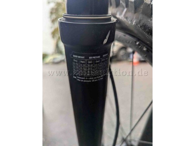 1 Specialized Turbo Levo SL Comp Carbon 29 E-Bike Mountainbike – foto 3 – kavel bij Zoll-Auktion, Bergisch Gladbach