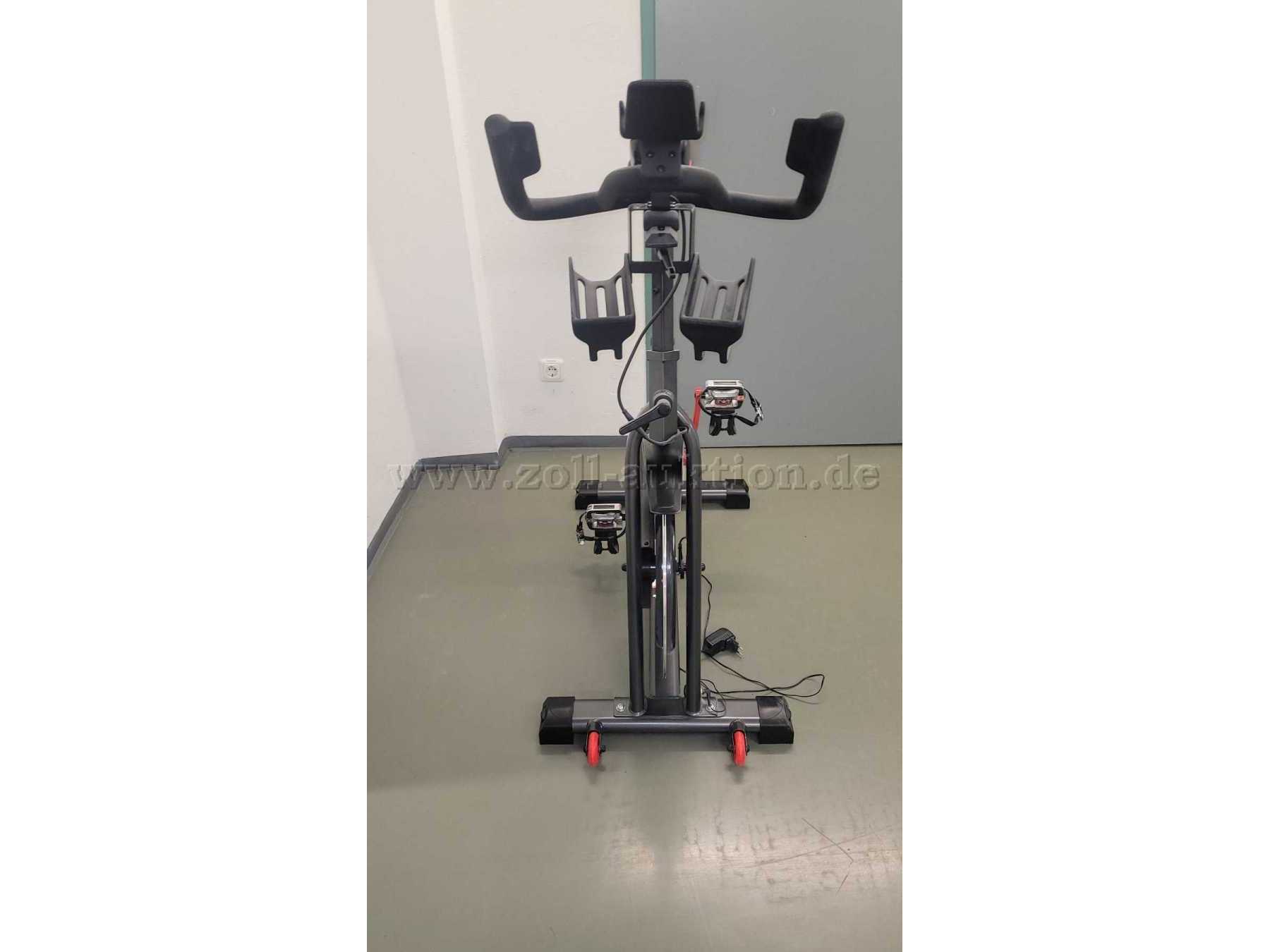 Inddor-Speedbike "Schwinn" Ansicht von vorn