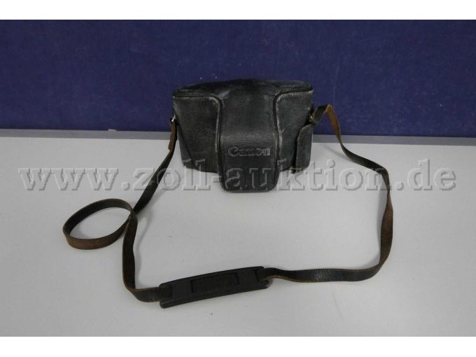 Detailaufnahme der Tasche mit Kamera