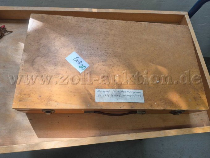 Transportbox aus Holz.