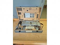 Transportkoffer aus Holz Mit Spiegelstereoskop