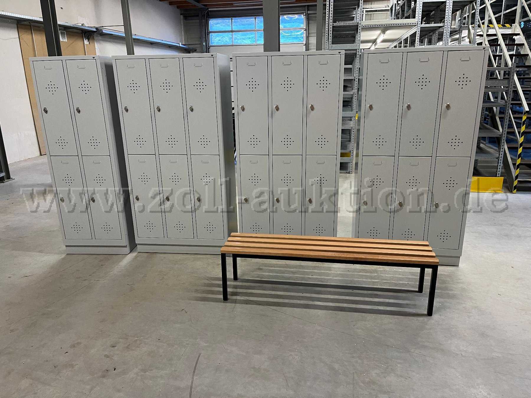 viertüriger Spind (linker Spind)