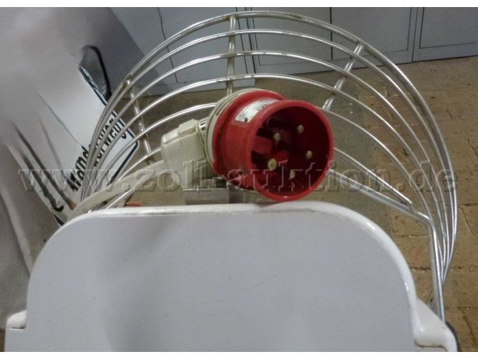 Stecker für Stromanschluss