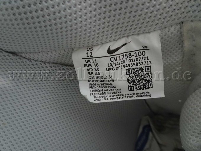 Sportschuhe AF1, Detailansicht Größenangabe
