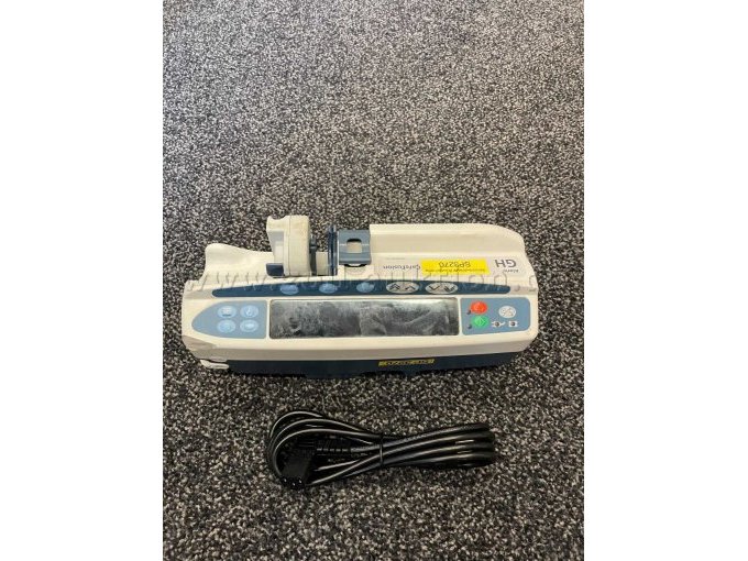 Vorderansicht mit Zubehör