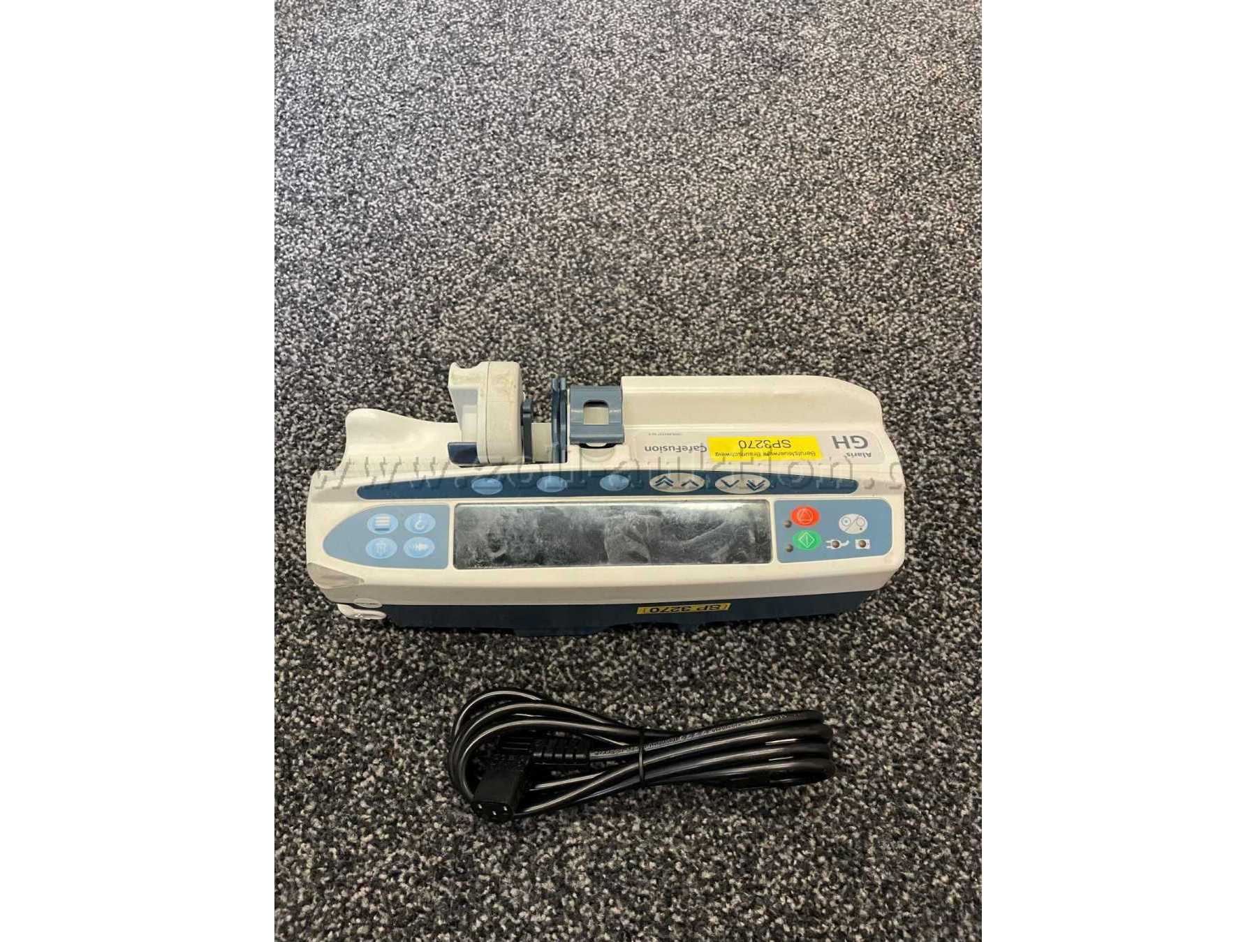 Vorderansicht mit Zubehör