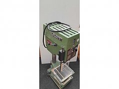 Ständerbohrmaschine FLOTT
Ansicht von oben