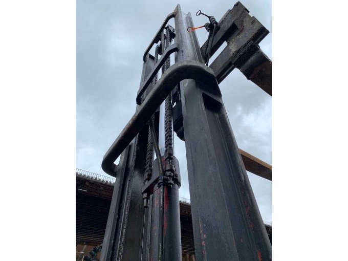 Hubmast ausgefahren