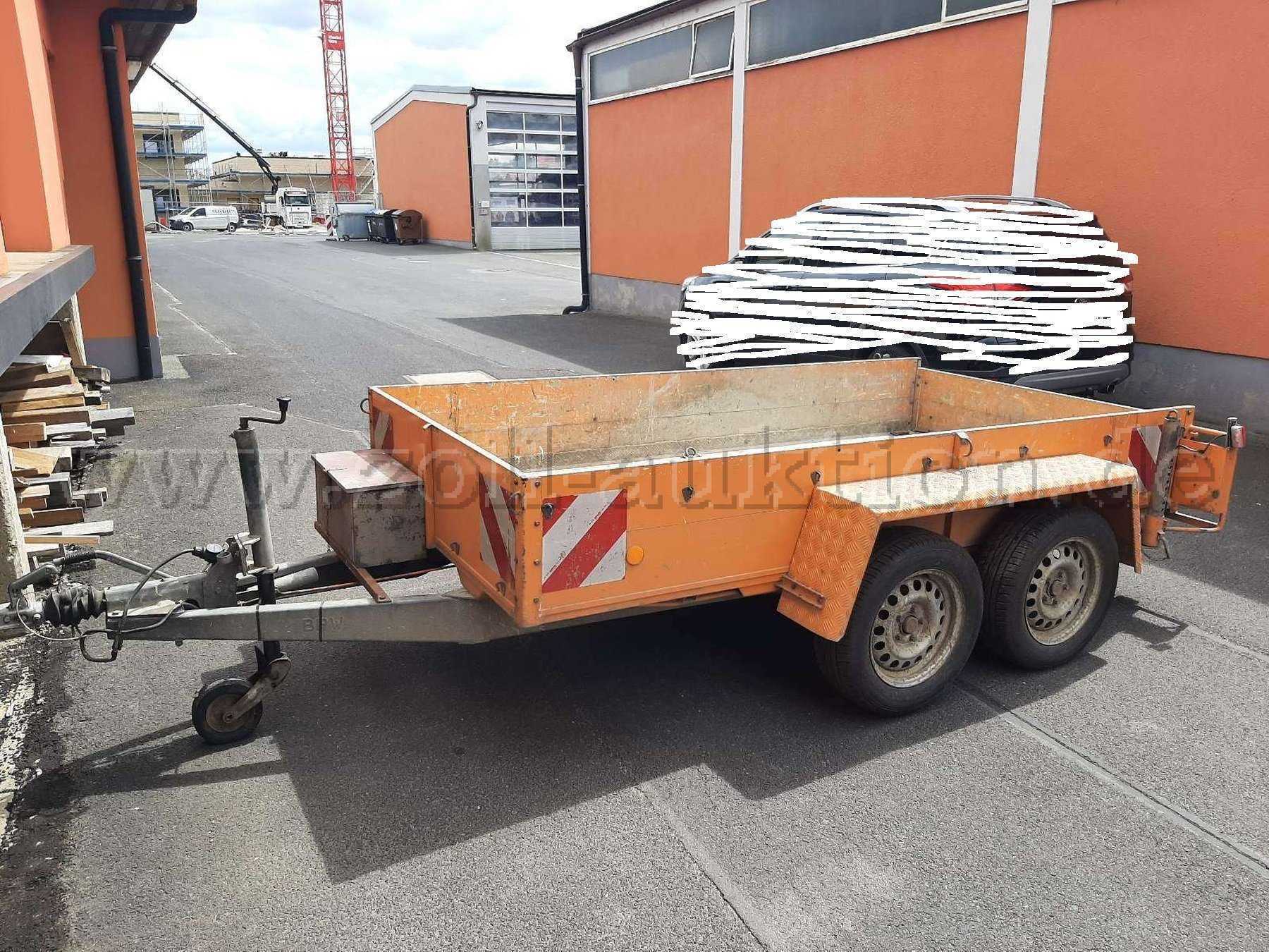 Anhänger vorne links