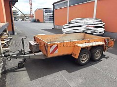 Anhänger vorne links