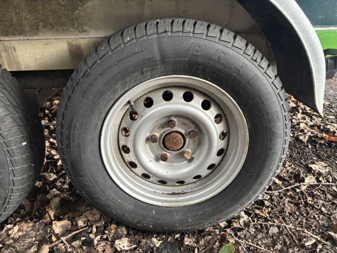 Rad mit Herstellerangaben