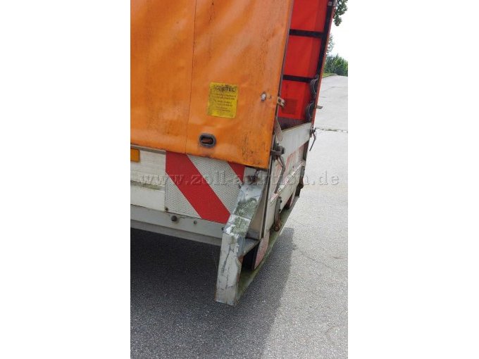 Hecktraverse verbogen