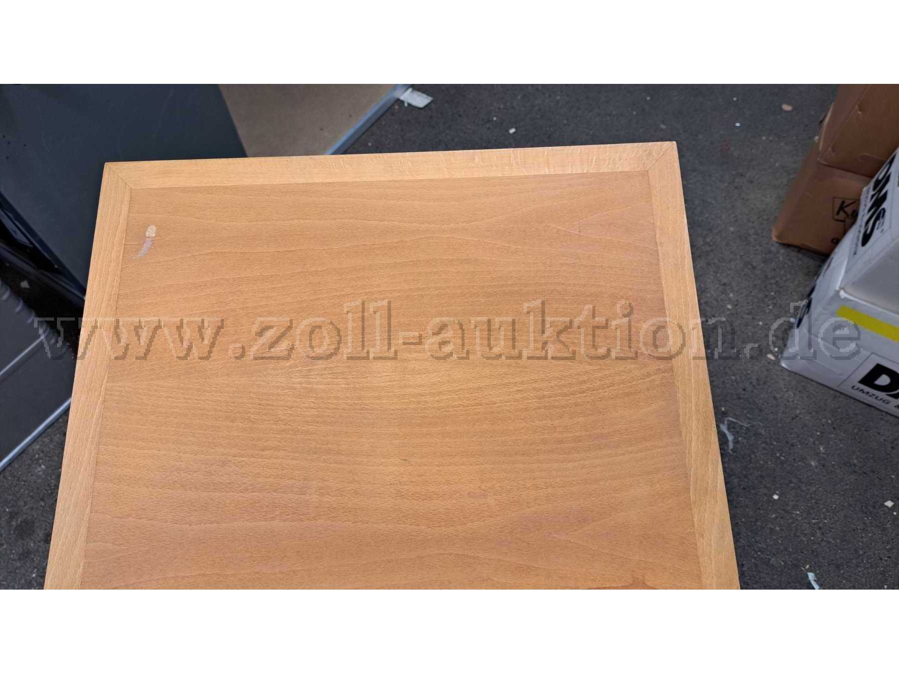Stehpult Ablage