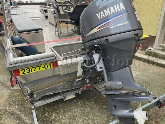 1 Steinbacher boottransporter met een Schmitt-reddingsboot met een Yamaha F60CETL-motor – foto 7 – kavel bij Zoll-Auktion, Worms