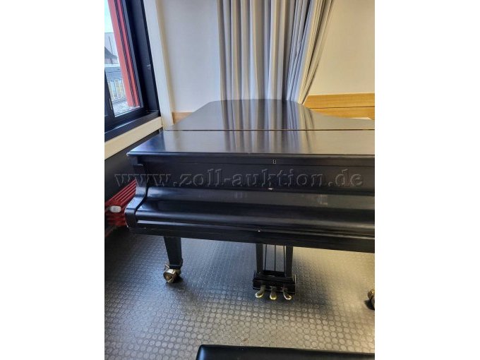 Gesamtansicht mit geschlossenem Deckel