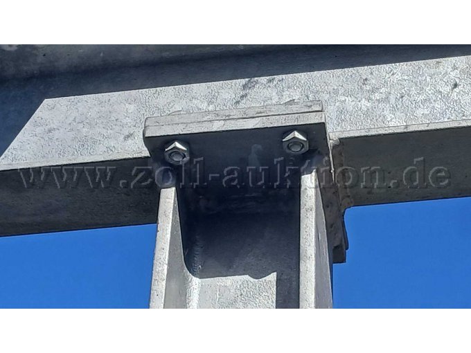 Detail Verschraubung zur Säule