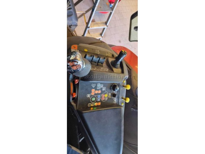1 Steyr 4110 Forst Allradschlepper inkl. Frontlader – foto 5 – kavel bij Zoll-Auktion, Calw