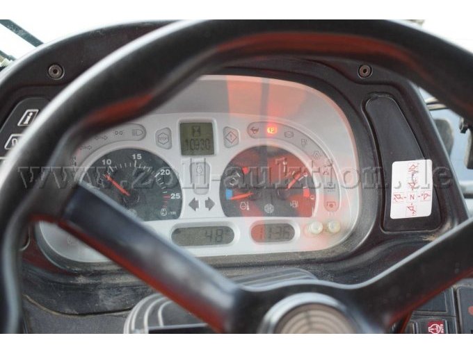 Fahrzeug Ansicht Tacho/Amatur