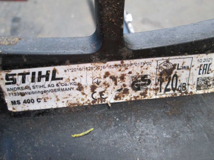 MS 400 C- Typenschild