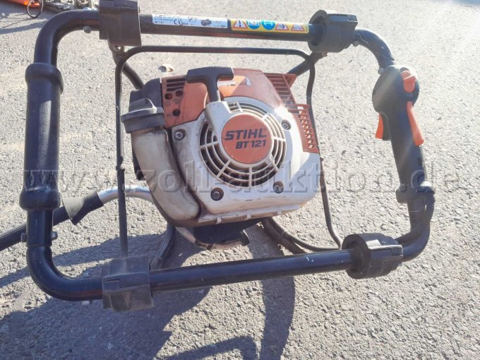 Stihl BT 121