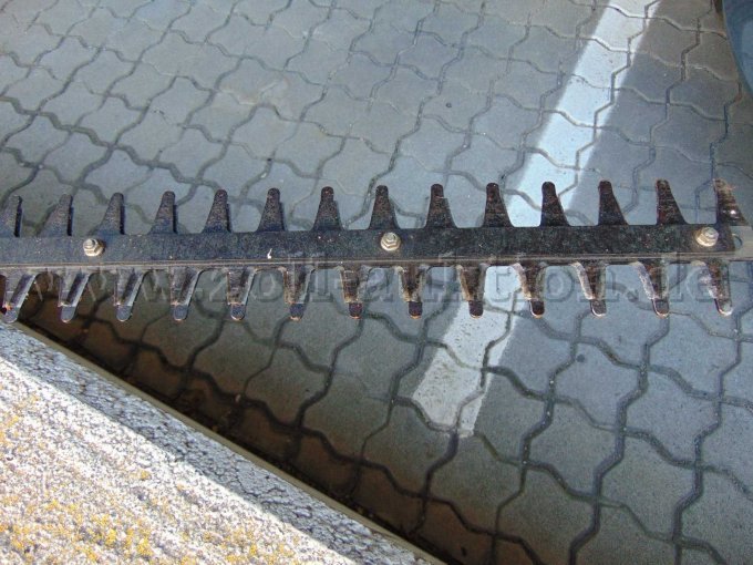 Stihl Benzin-Heckenschere HS 45 Detailbild Messer