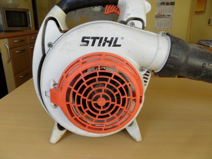 1 Stihl Benzin-Laubbläser BG 86 Blasgerät – foto 4 – kavel bij Zoll-Auktion, Tirschenreuth