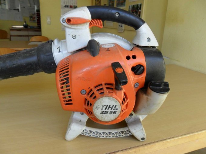 1 Stihl Benzin-Laubbläser BG 86 Blasgerät – foto 2 – kavel bij Zoll-Auktion, Tirschenreuth