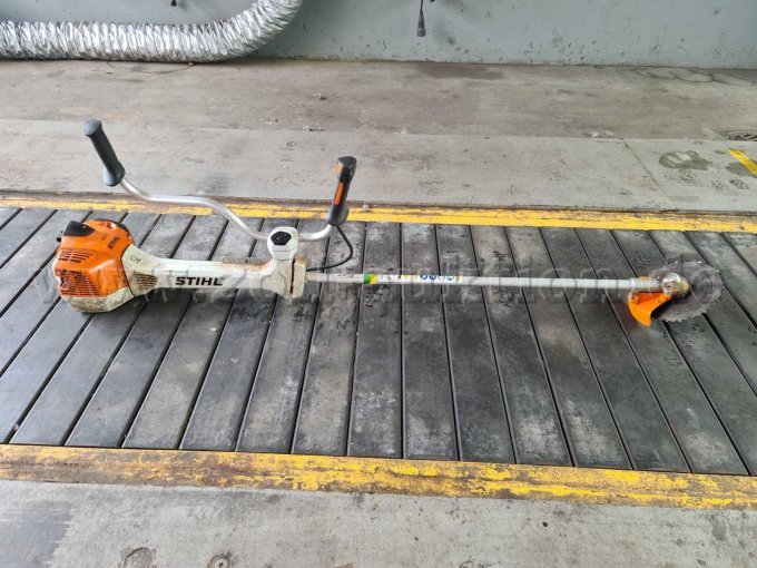 1 Stihl bosmaaier FS 460 C – foto 2 – kavel bij Zoll-Auktion, Remscheid