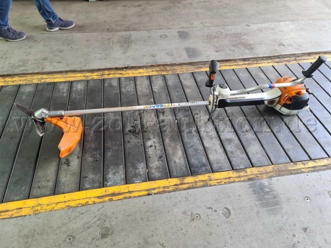 1 Stihl Freischneider FS 460 C – kavel bij Zoll-Auktion, Remscheid