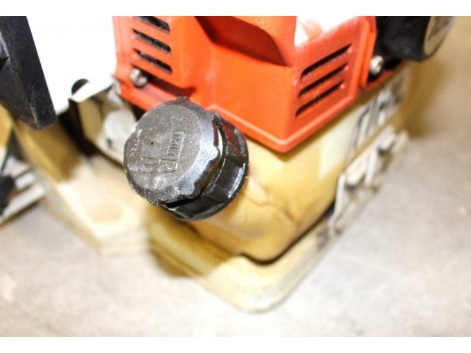 Detailansicht Gerät - Tankstutzen