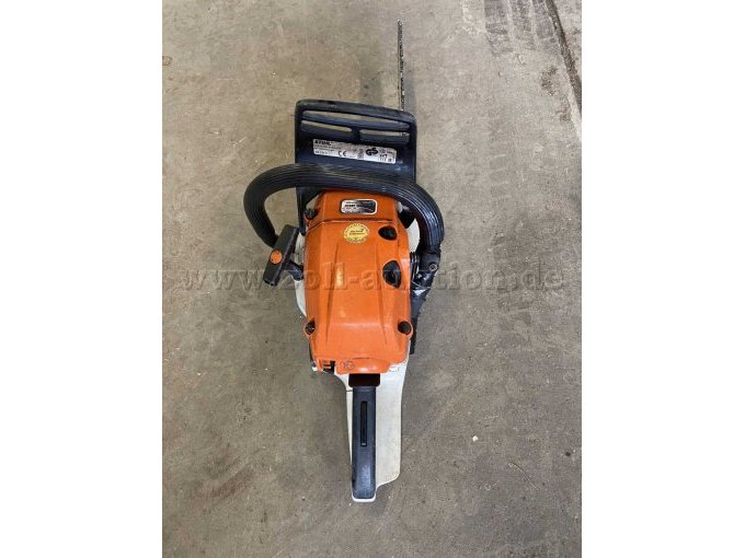 Motorsäge Stihl MS 241 C-M, von oben