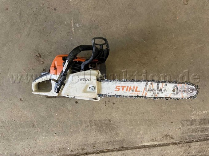 Motorsäge Stihl MS 241 C-M, von rechts