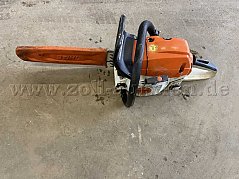 Motorsäge Stihl MS 241 C-M, von links mit Kettenschutz