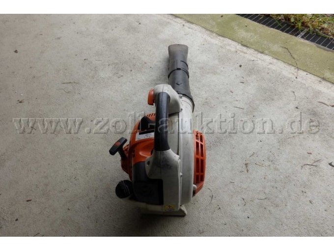 Stihl SH 86 Laubbläser / Rückansicht