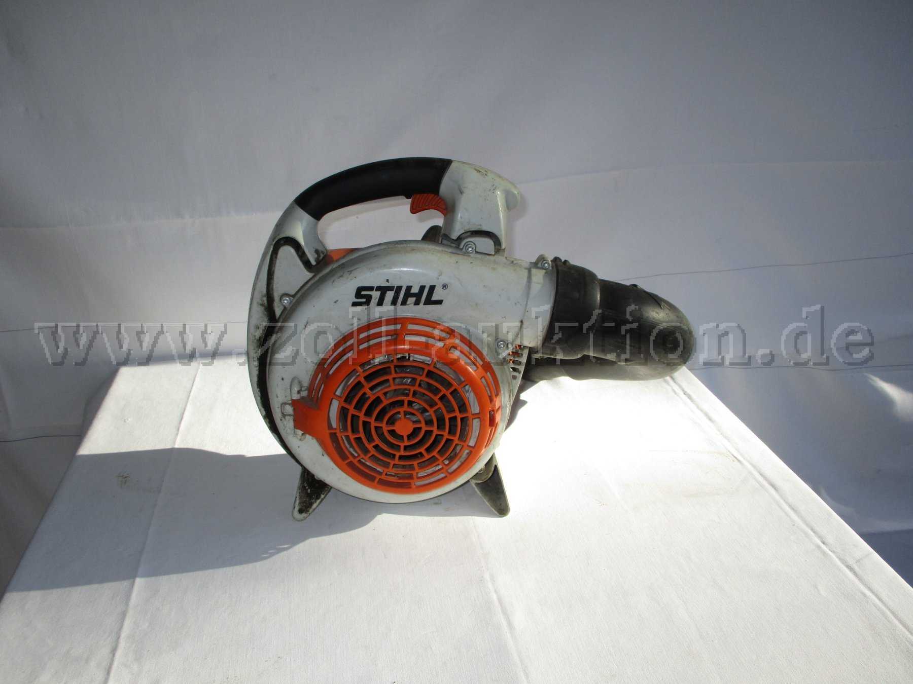 Vollansicht Stihl Laubhäcksler/Laubbläser SH 86 C