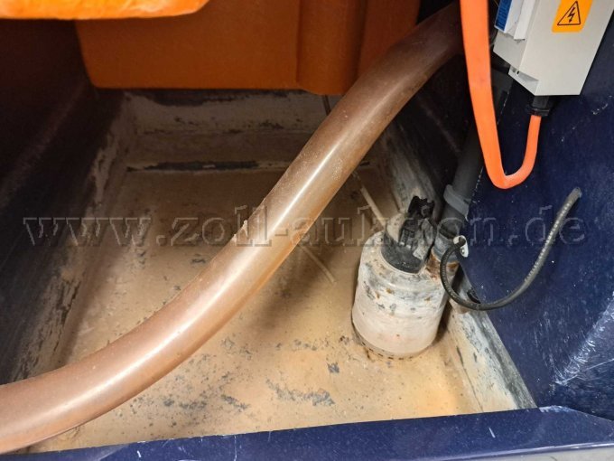 Tauchpumpe im Vorratsgefäß