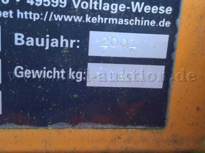 Typenschild mit Angabe Baujahr und Gewicht