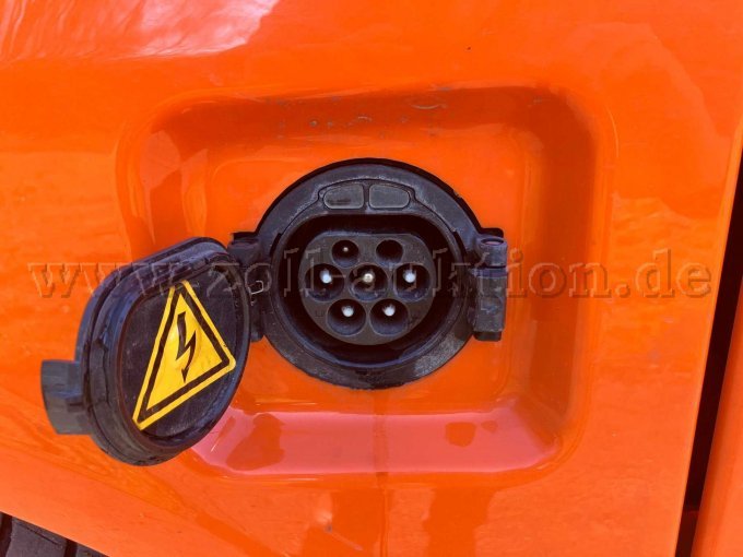 StreetScooter Ansicht Ladeanschluss