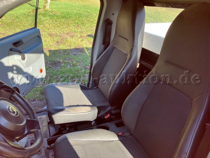 StreetScooter Ansicht innen_Fahrerseite