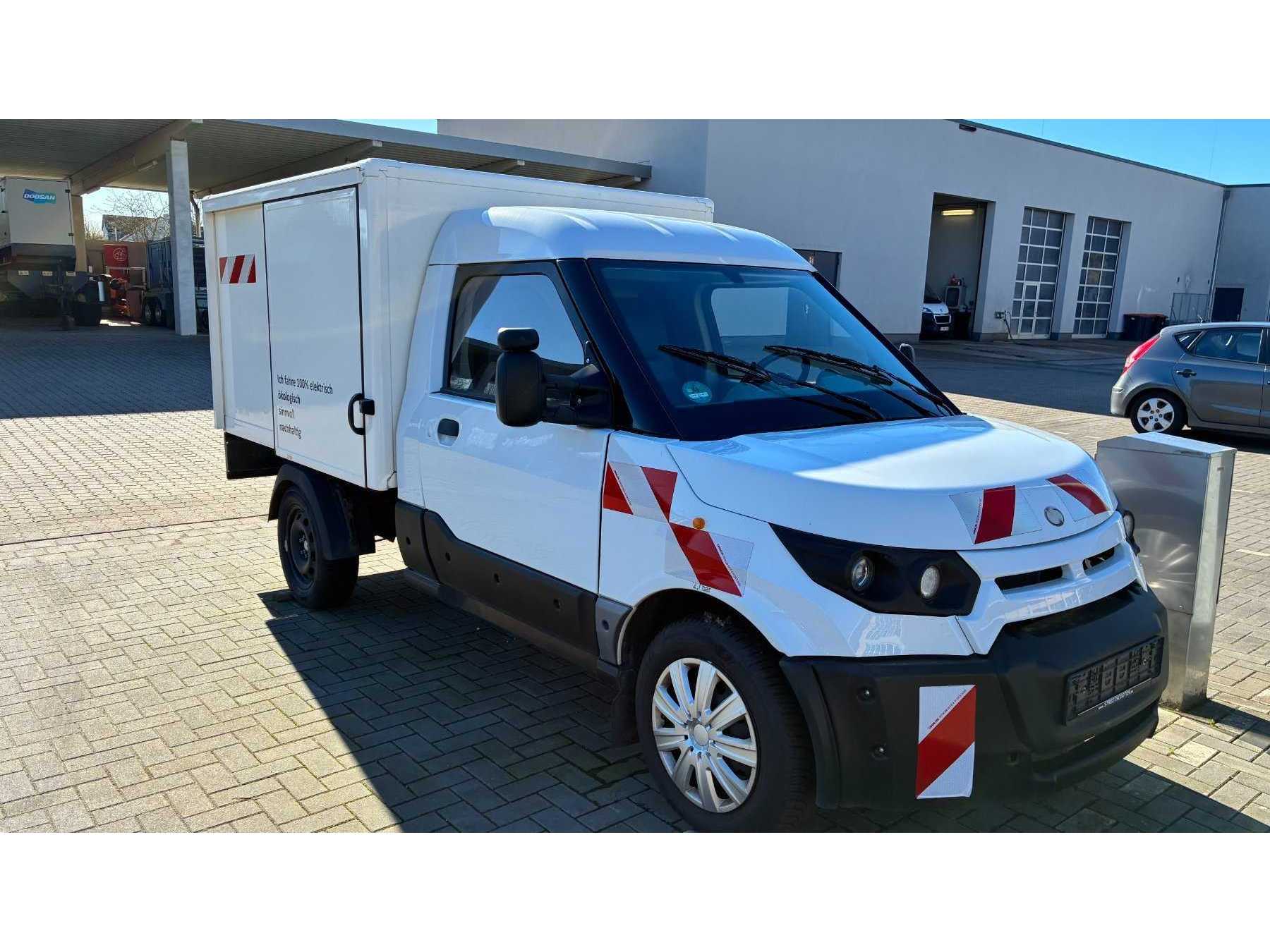 Streetscooter Ansicht rechts_vorne