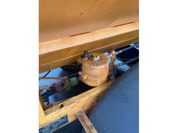 Hydraulikölbehälter